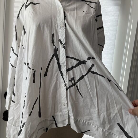 Comfy USA Blouse handkerchief hem abstract print collared size XS, lagenlook. - Picture 3 of 8
